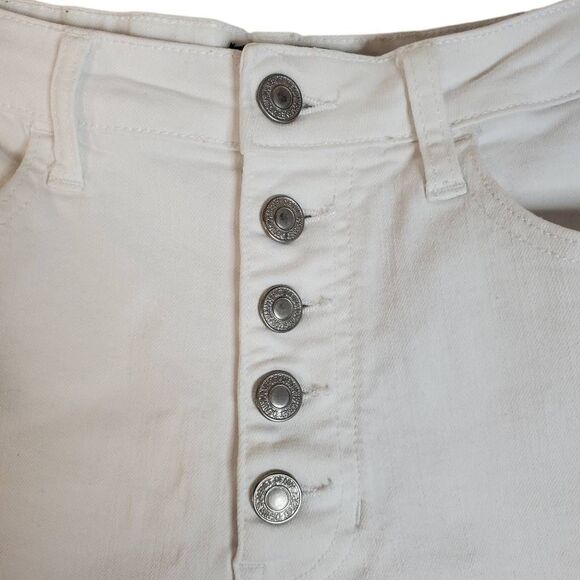 Vervet Attractively High Rise Botton Front‎ White Distressed Denim Shorts Size L - Picture 6 of 12